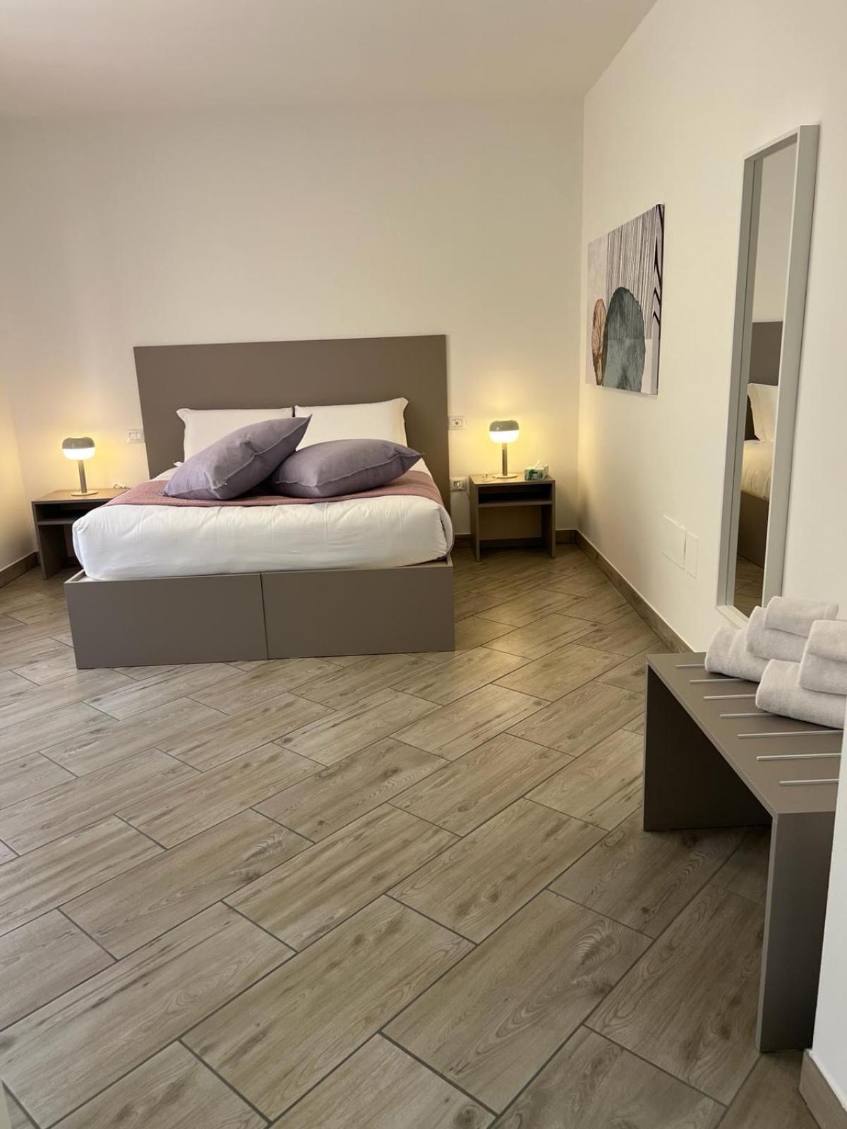 I Colli Del Garda Hotel Lonato Luaran gambar